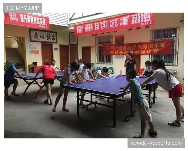 国际乒乓球混双公开赛在社区设立教学站