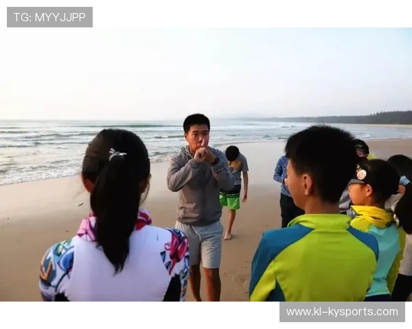 世界滑板学校在青训中推动社区合作与场地共建模式落地，滑板学校介绍